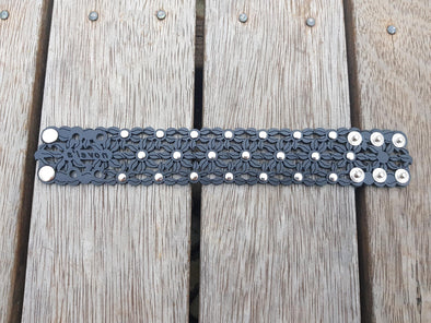 NORTHERN PRINCESS RANGE- Livada Mala Zakovica with Black leather and stud formation
